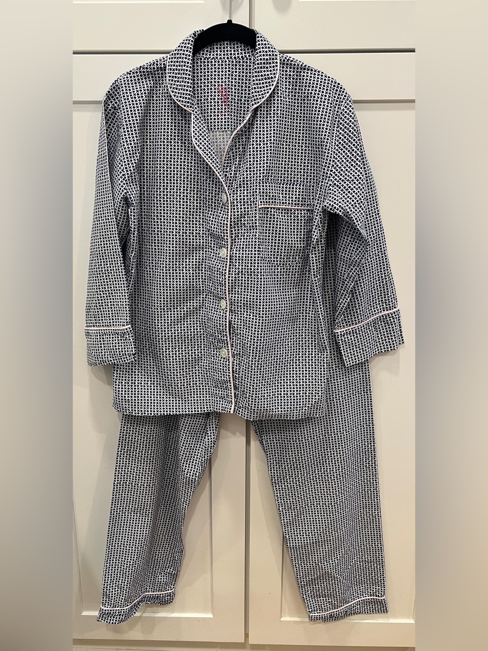 SERENA & LILY 100% COTTON XO PAJAMA SET, SIZE S. - Picture 2 of 13